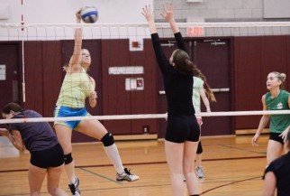 women's volleyball game action