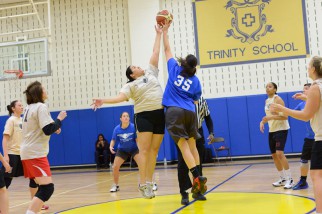 Women's tip off