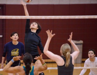 women playing volleyball