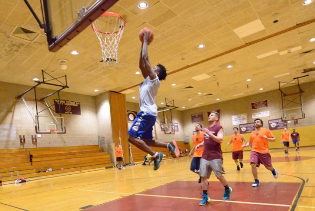 men drives to the hoop