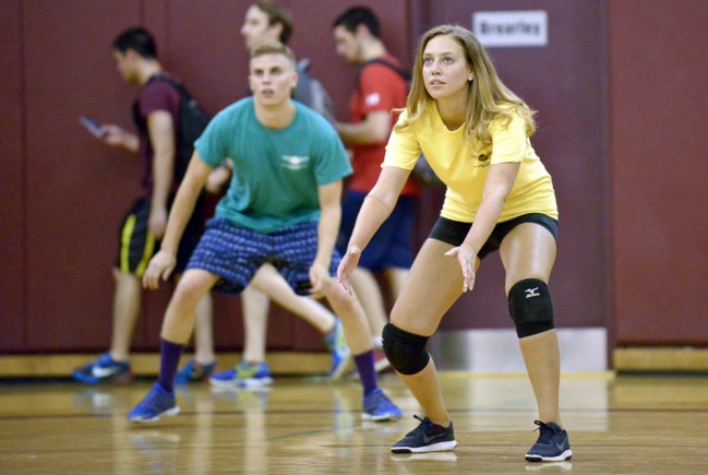 players ready to receive serve